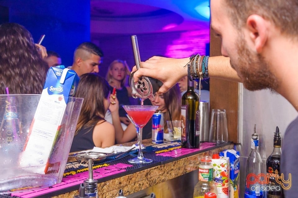 Dans şi distracţie, The Lounge