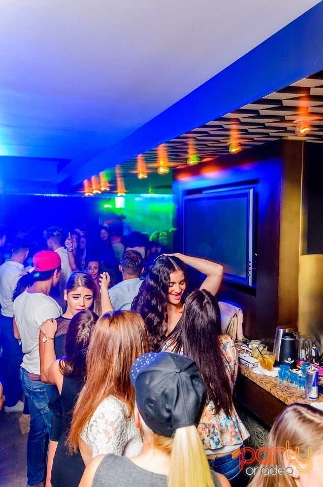 Dans şi distracţie, The Lounge