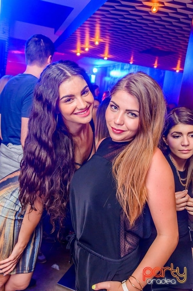 Dans şi distracţie, The Lounge