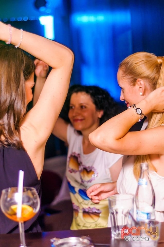 Dans şi distracţie, The Lounge