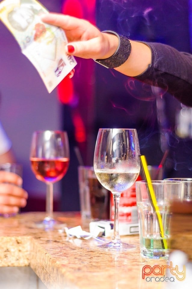 Dans şi distracţie, The Lounge