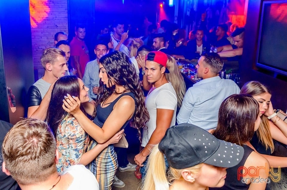 Dans şi distracţie, The Lounge