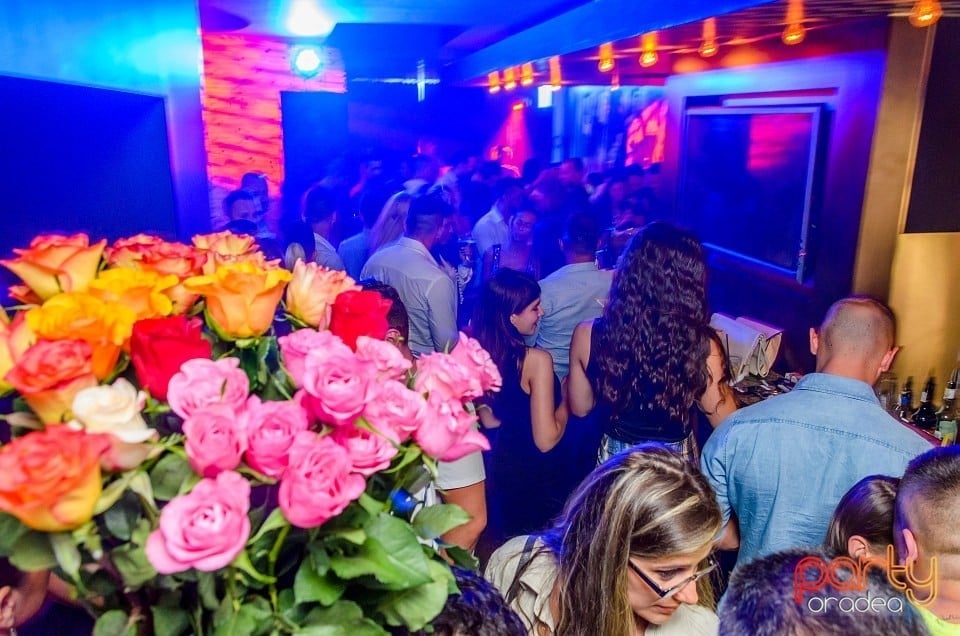 Dans şi distracţie, The Lounge