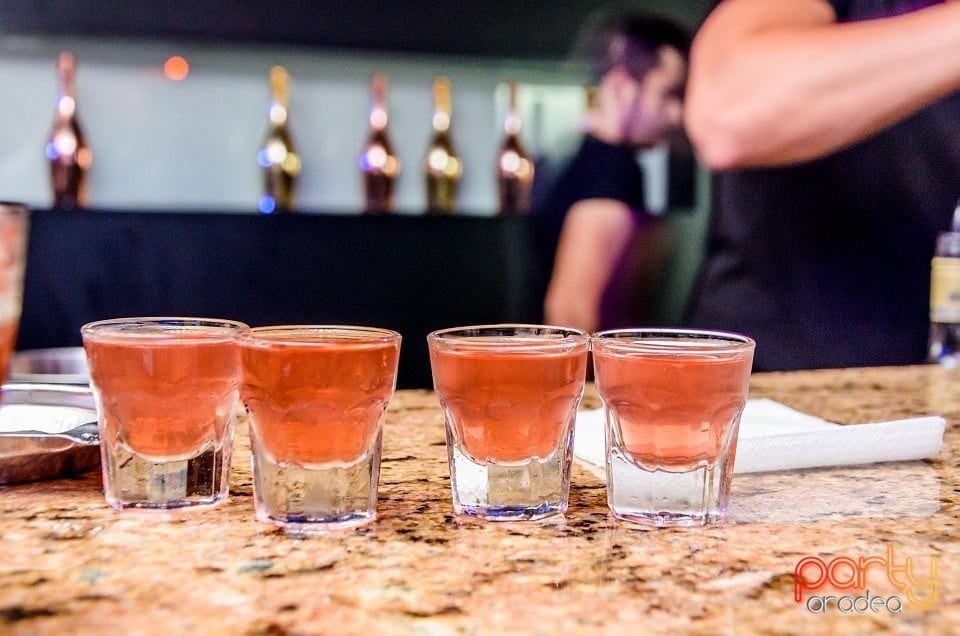 Dans şi distracţie, The Lounge