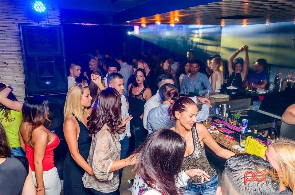 Dans şi distracţie, The Lounge