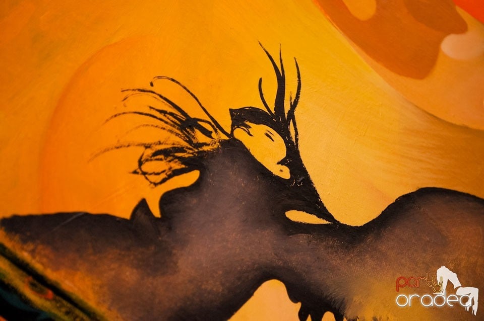 Dans şi karaoke în Blondy's Art Café, 