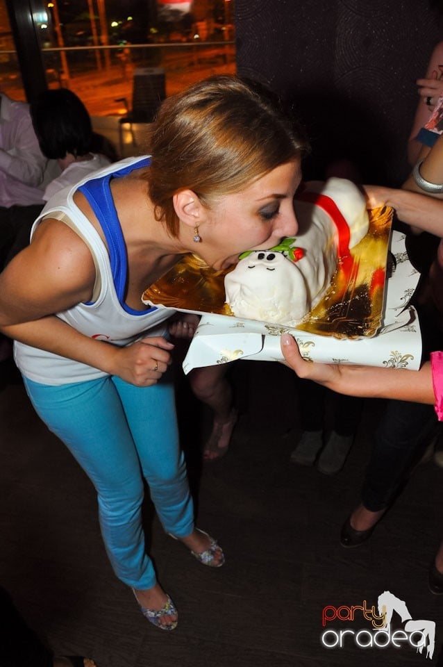 Dans şi voie bună în Blondy's Art Café, 