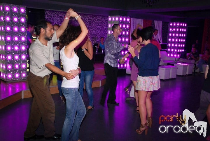 Dans şi voie bună în Life, 