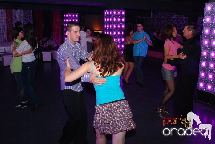 Dans şi voie bună în Life, 