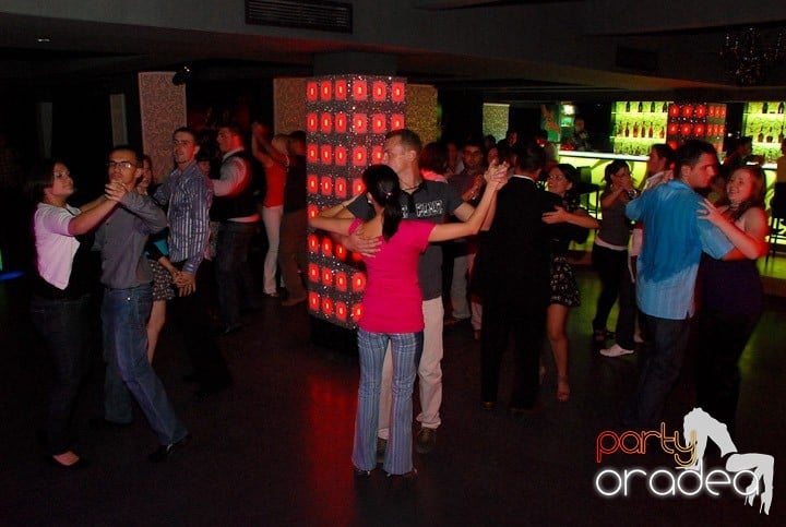 Dans şi voie bună în Life, 