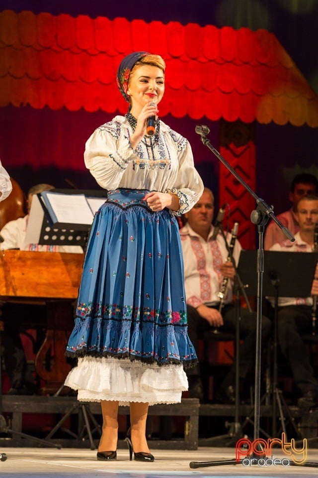 De Sărbători în Bihor, Teatrul Regina Maria