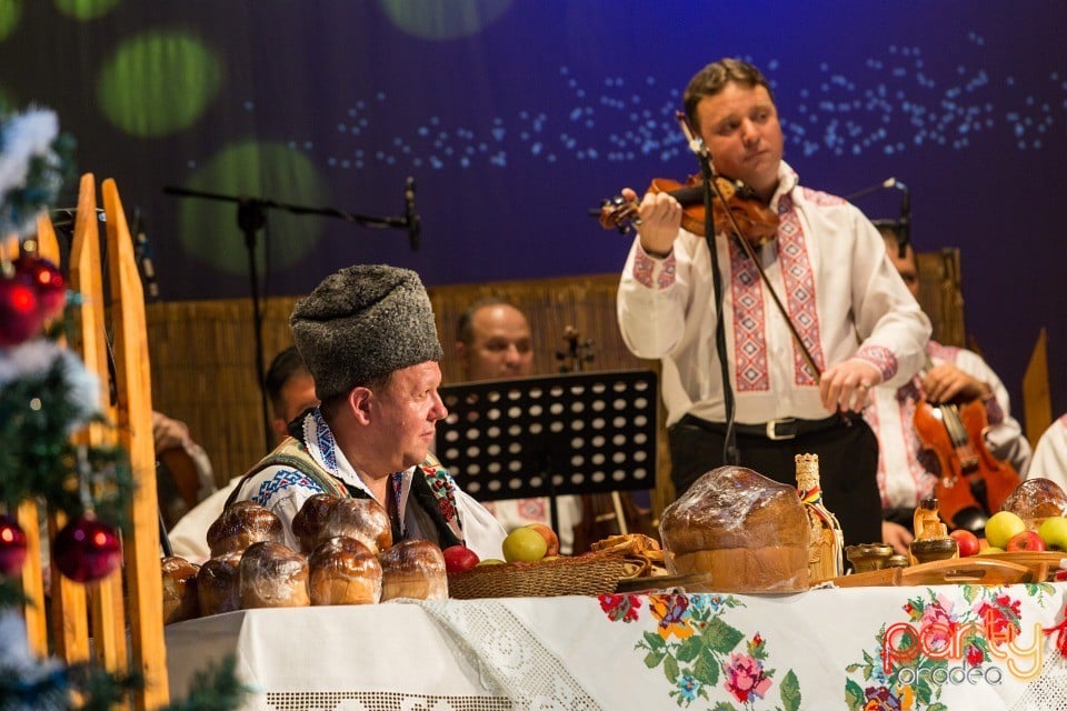 De Sărbători în Bihor, Teatrul Regina Maria