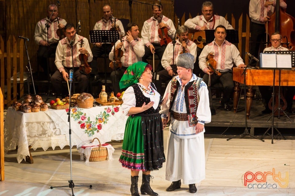 De Sărbători în Bihor, Teatrul Regina Maria