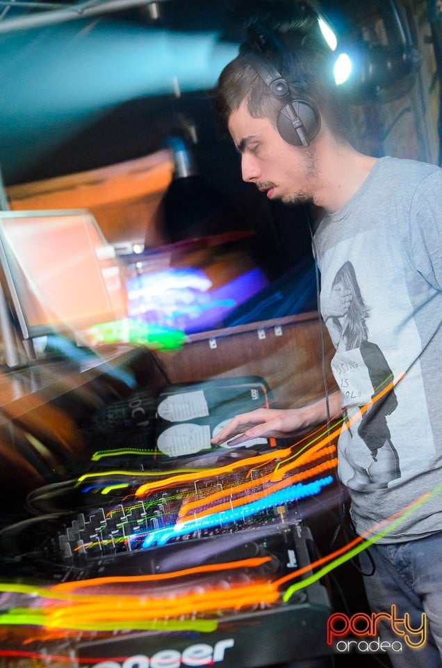 Desens Adanc, Juice