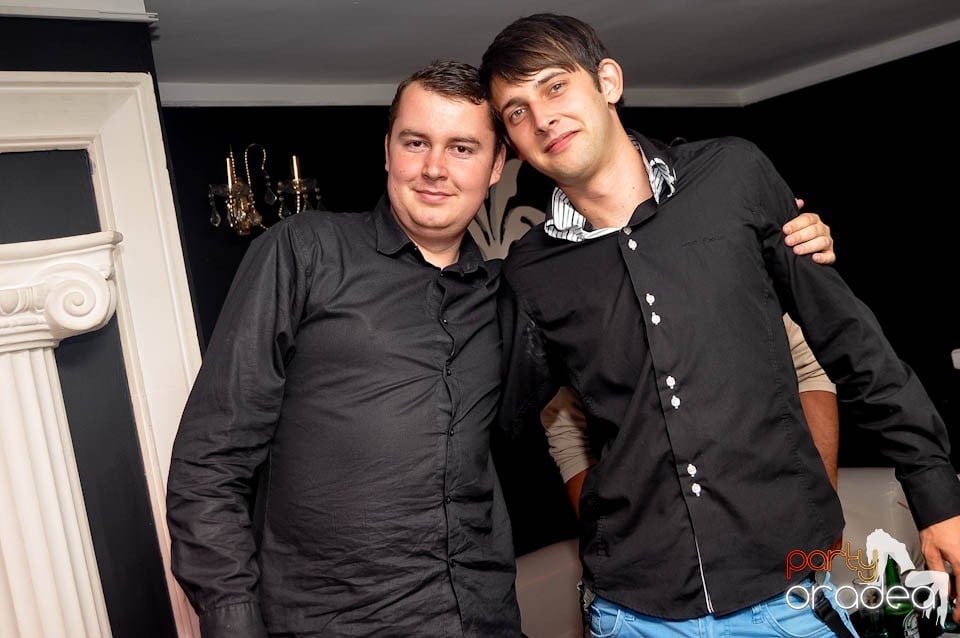 Dessert Band Live în Club Atti's, 