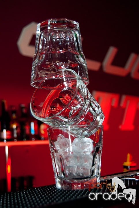 Desszert Band & Carmen în Club Atti's, 