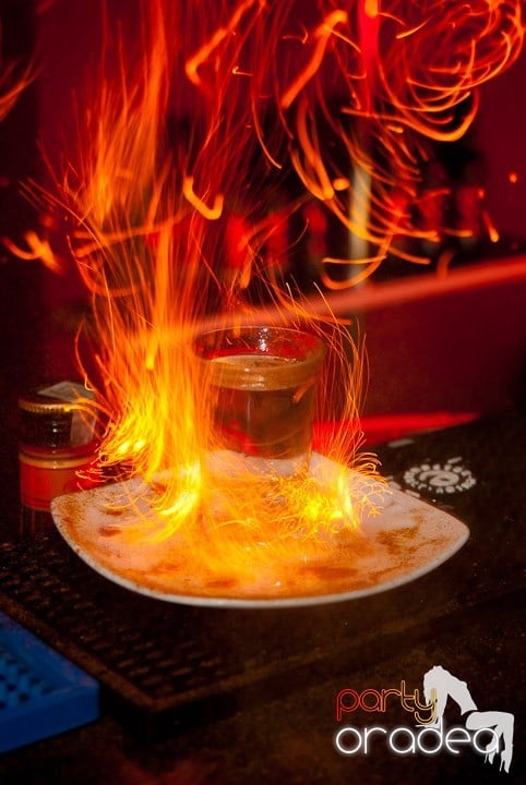 Desszert Band & Carmen în Club Atti's, 