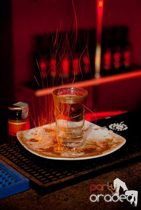 Desszert Band & Carmen în Club Atti's, 