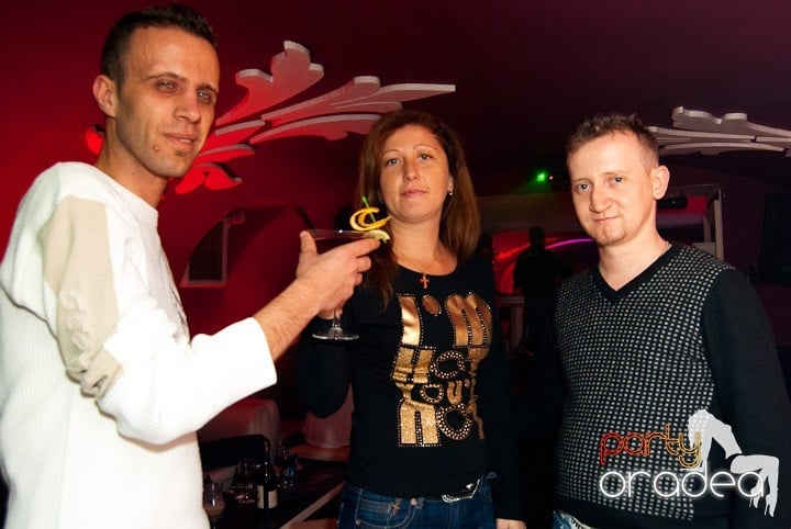 Desszert Band & Carmen în Club Atti's, 