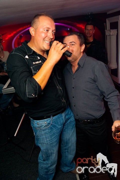 Desszert Band & Carmen în Club Atti's, 