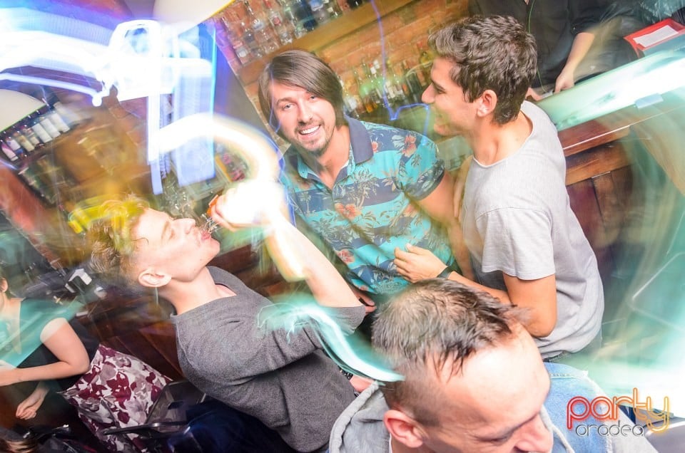 Dinsubsol de Paşte, Juice