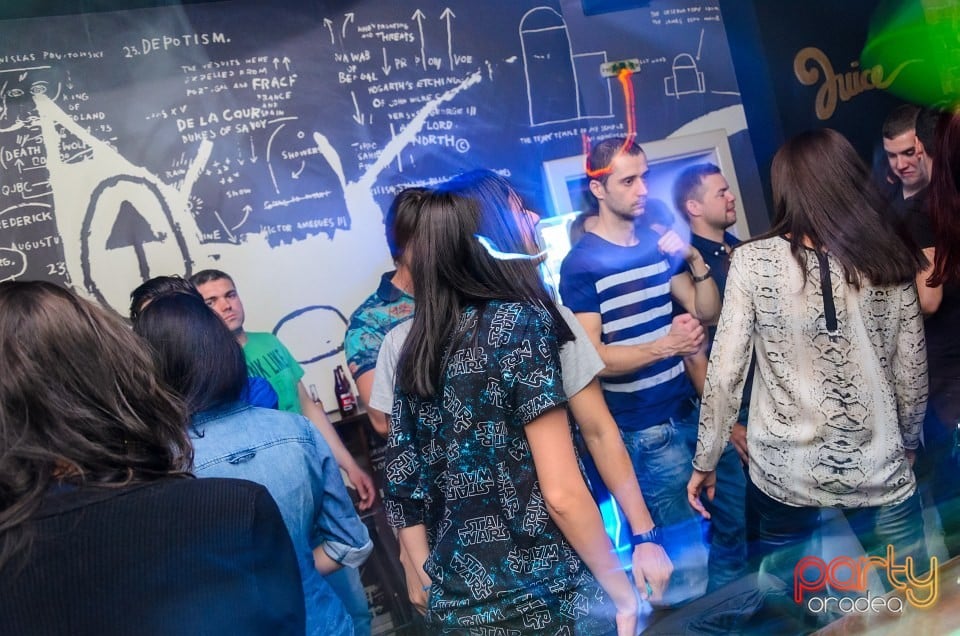 Dinsubsol de Paşte, Juice