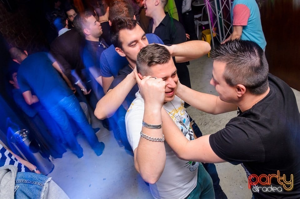 Dinsubsol de Paşte, Juice