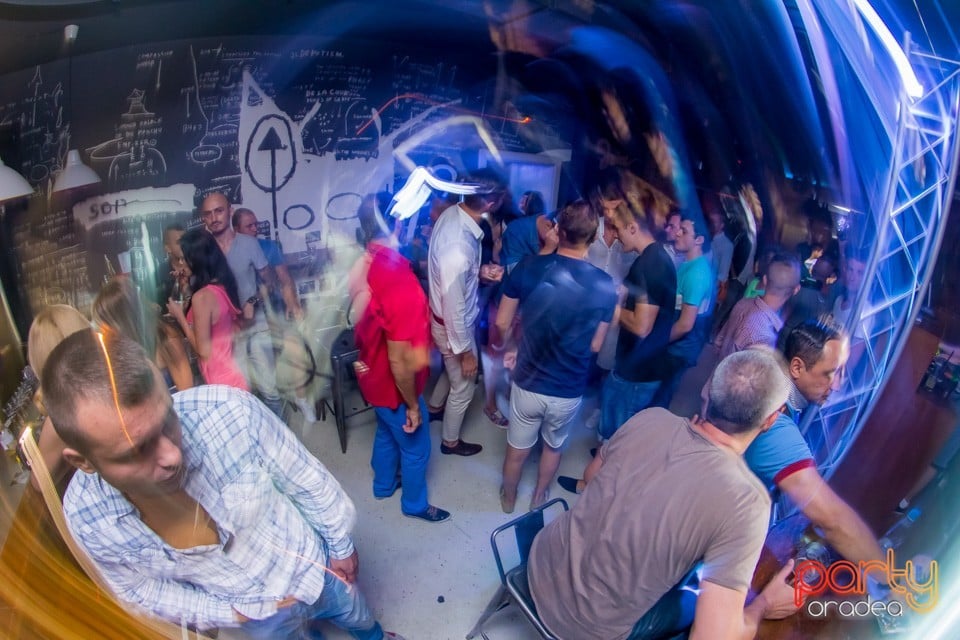 Dinsubsol meets Cersenin, Juice