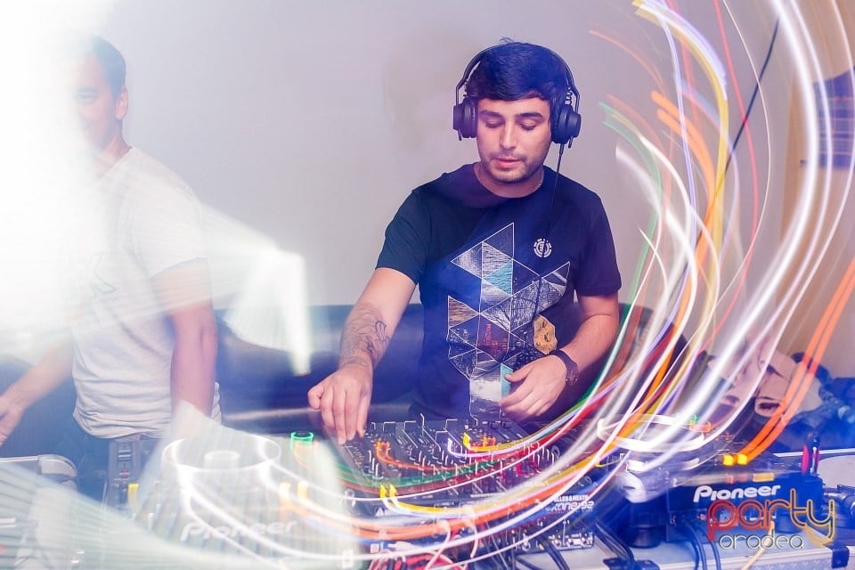 Dinsubsol - Nu Zău, 