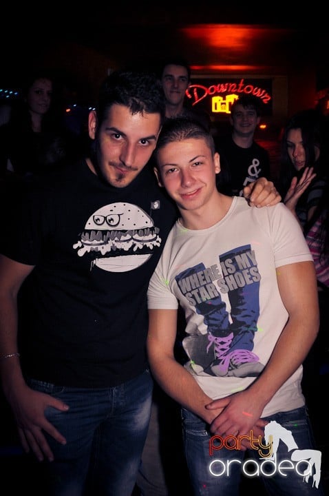 Distracţia continuă în Downtown, 