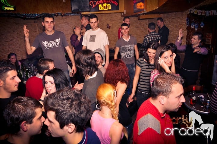 Distracţia continuă în Downtown, 