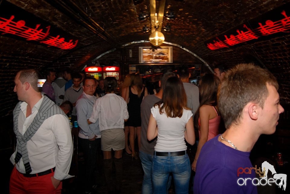 Distracţia continuă în Escape, 