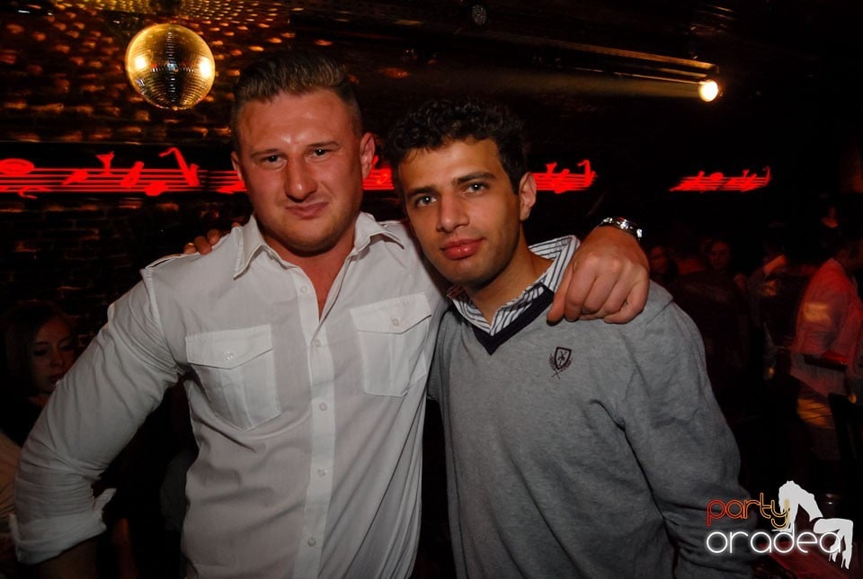 Distracţia continuă în Escape, 