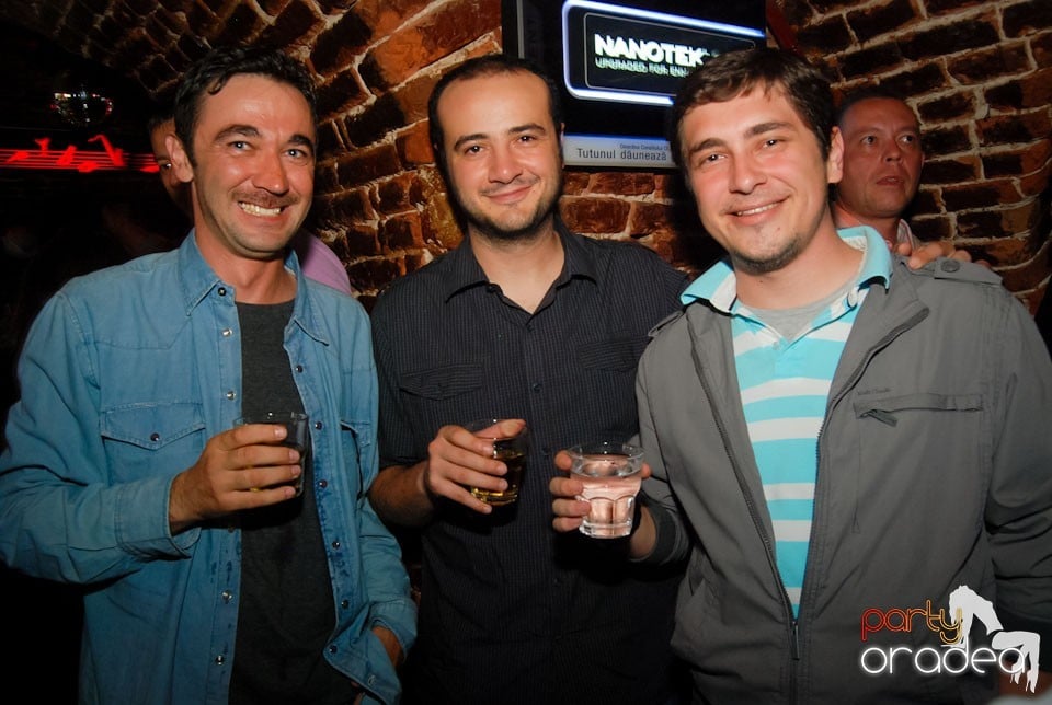 Distracţia continuă în Escape, 