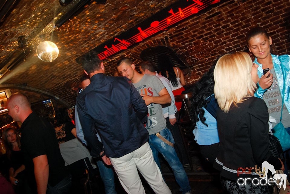 Distracţia continuă în Escape, 