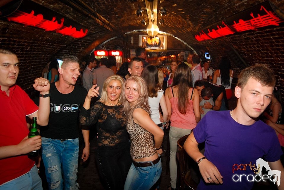 Distracţia continuă în Escape, 