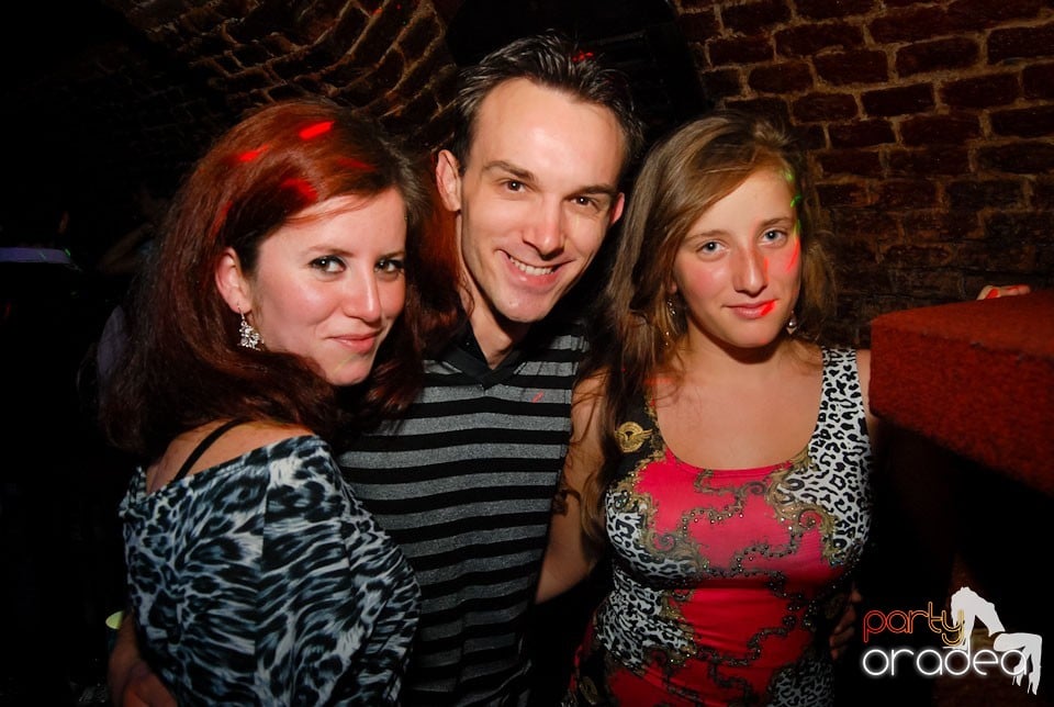 Distracţia continuă în Escape, 