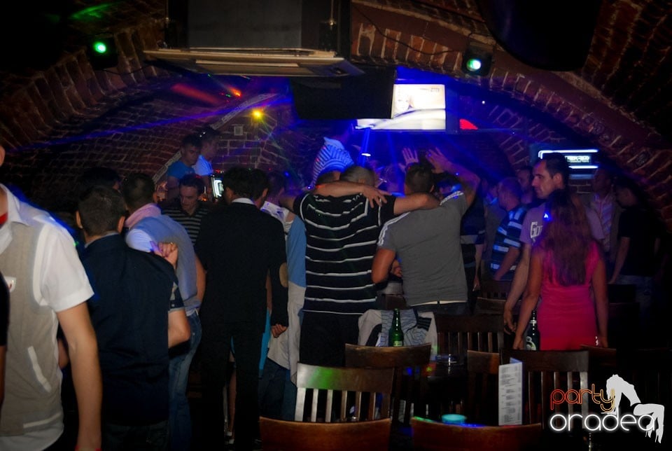 Distracţia continuă în Escape, 