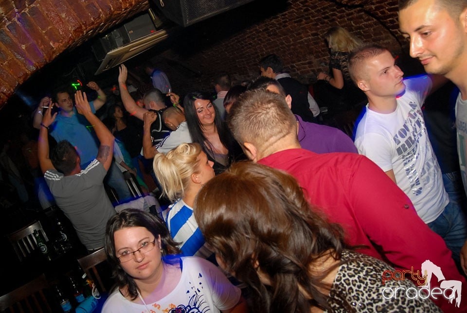 Distracţia continuă în Escape, 