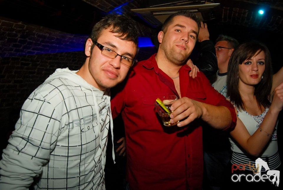 Distracţia continuă în Escape, 