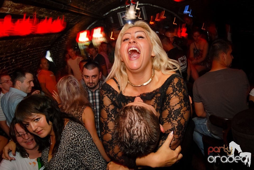 Distracţia continuă în Escape, 