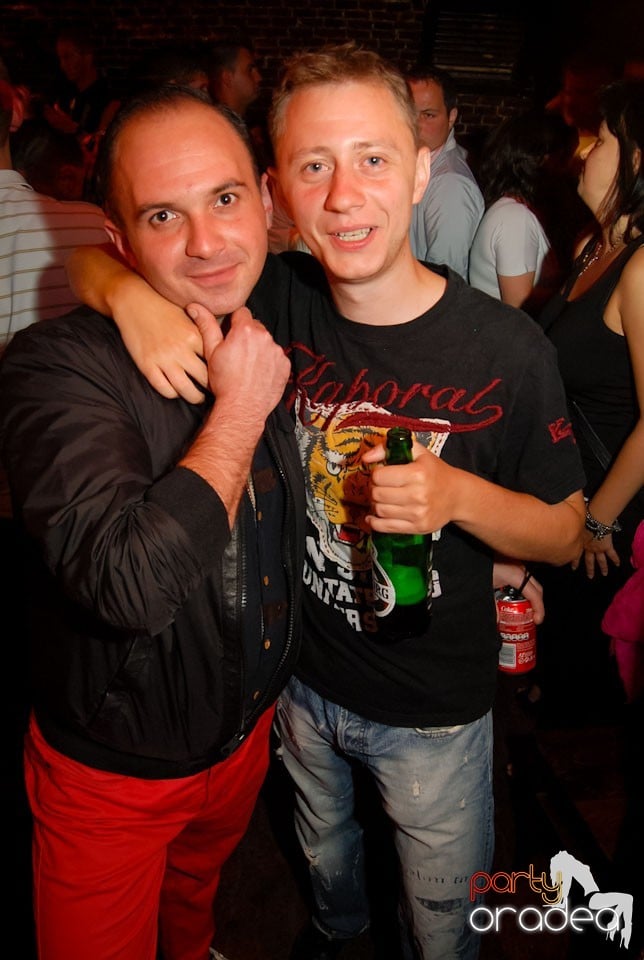 Distracţia continuă în Escape, 