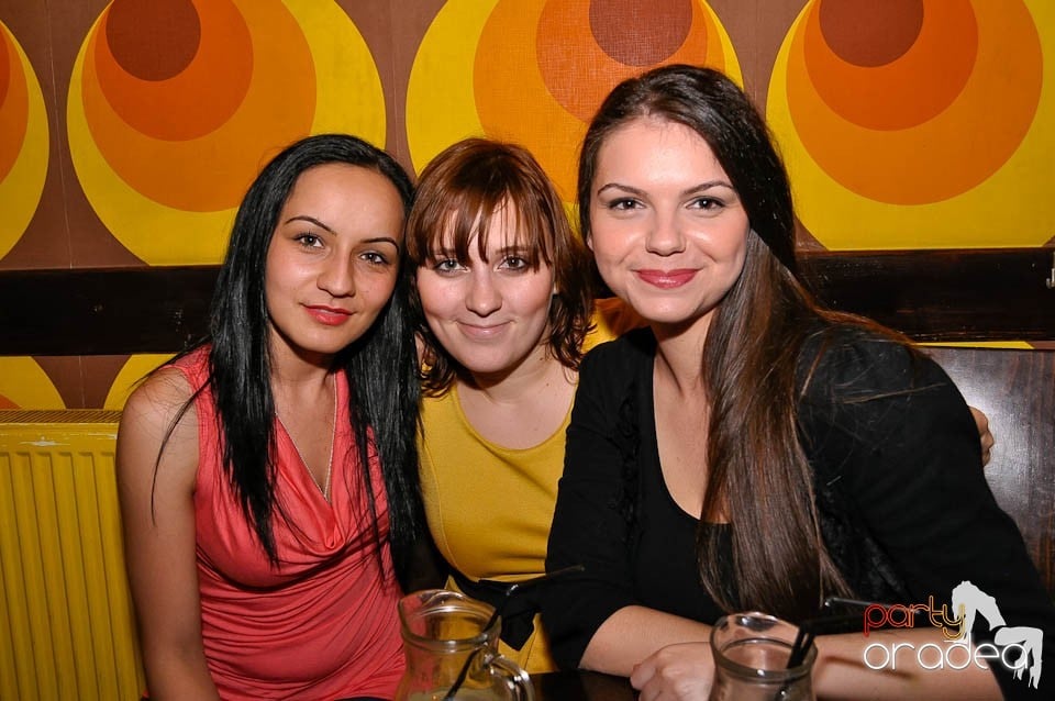 Distracţia continuă în Juice, Juice