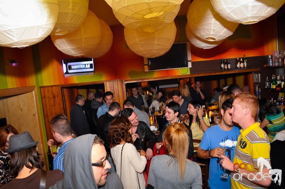 Distracţia continuă în Juice, Juice