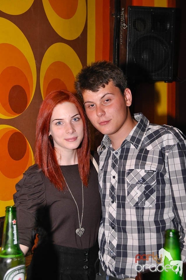 Distracţia continuă în Juice, Juice