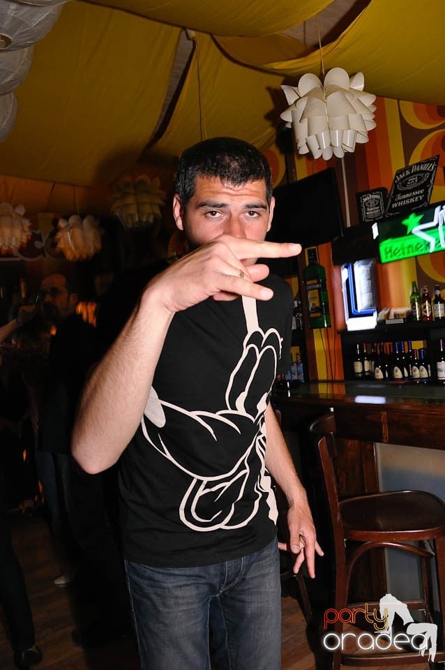 Distracţia continuă în Juice, Juice