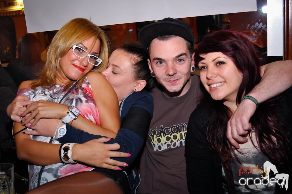 Distracţia continuă în Juice, Juice