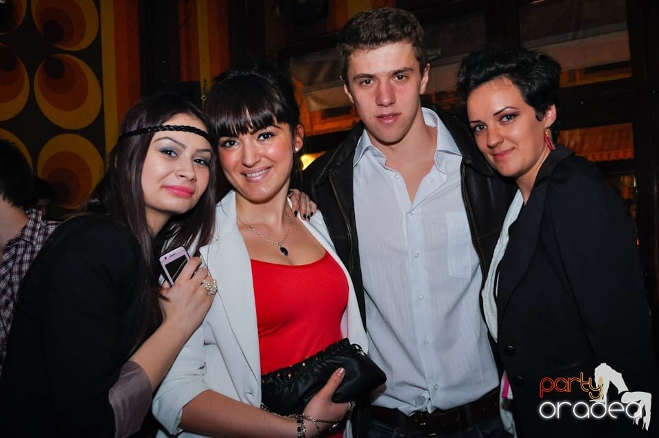 Distracţia continuă în Juice, Juice