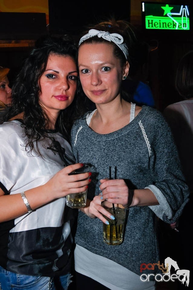Distracţia continuă în Juice, Juice