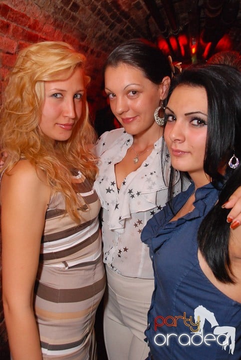 Distracţia este garantată în Escape, 